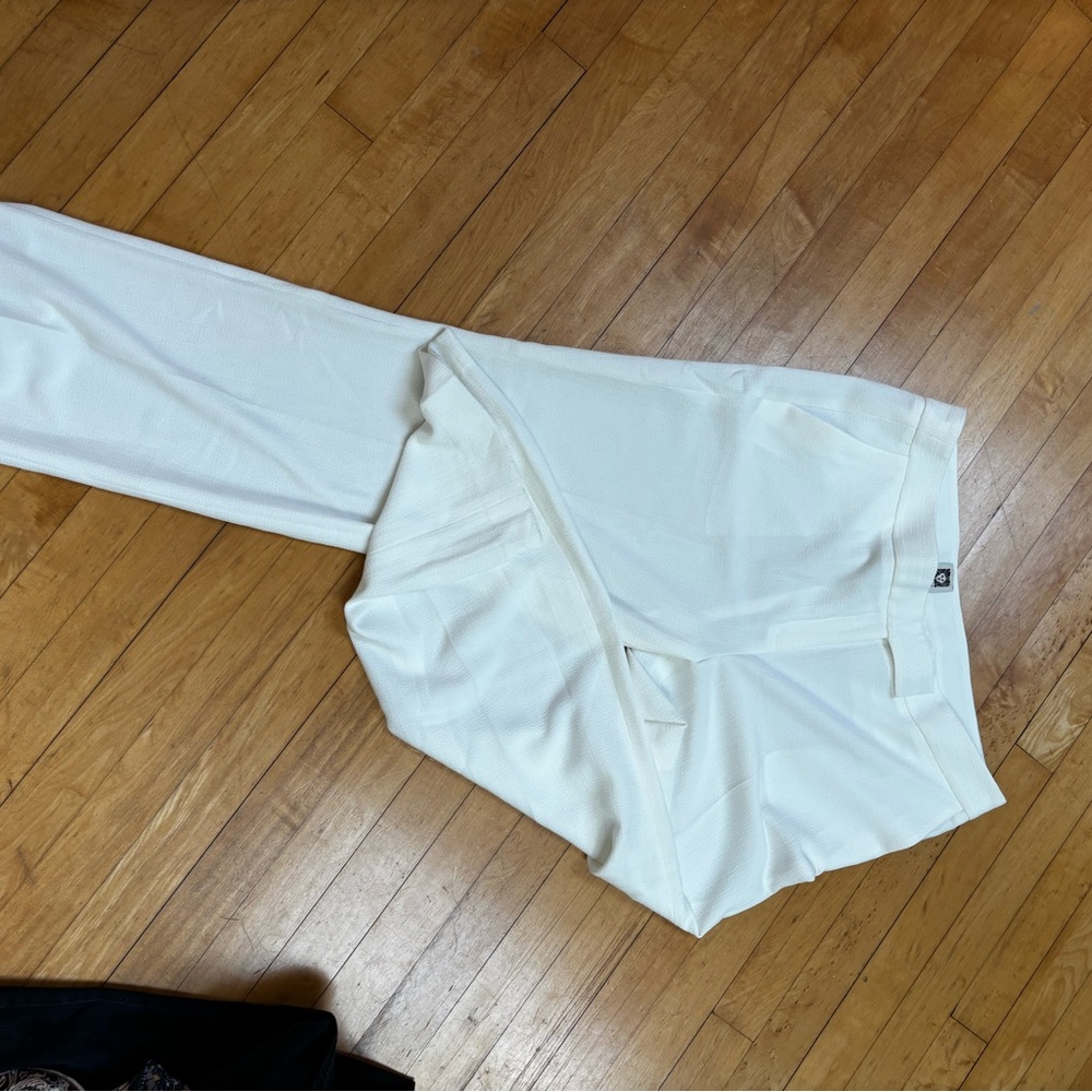 Anne Klein Cream Textured Pants